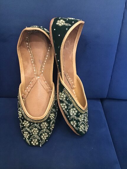 Velvet Dabka punjabi jutti