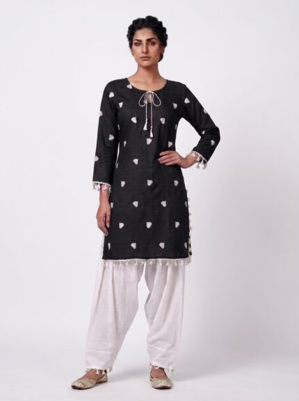 Women's Embroidered Kurta Pant Set