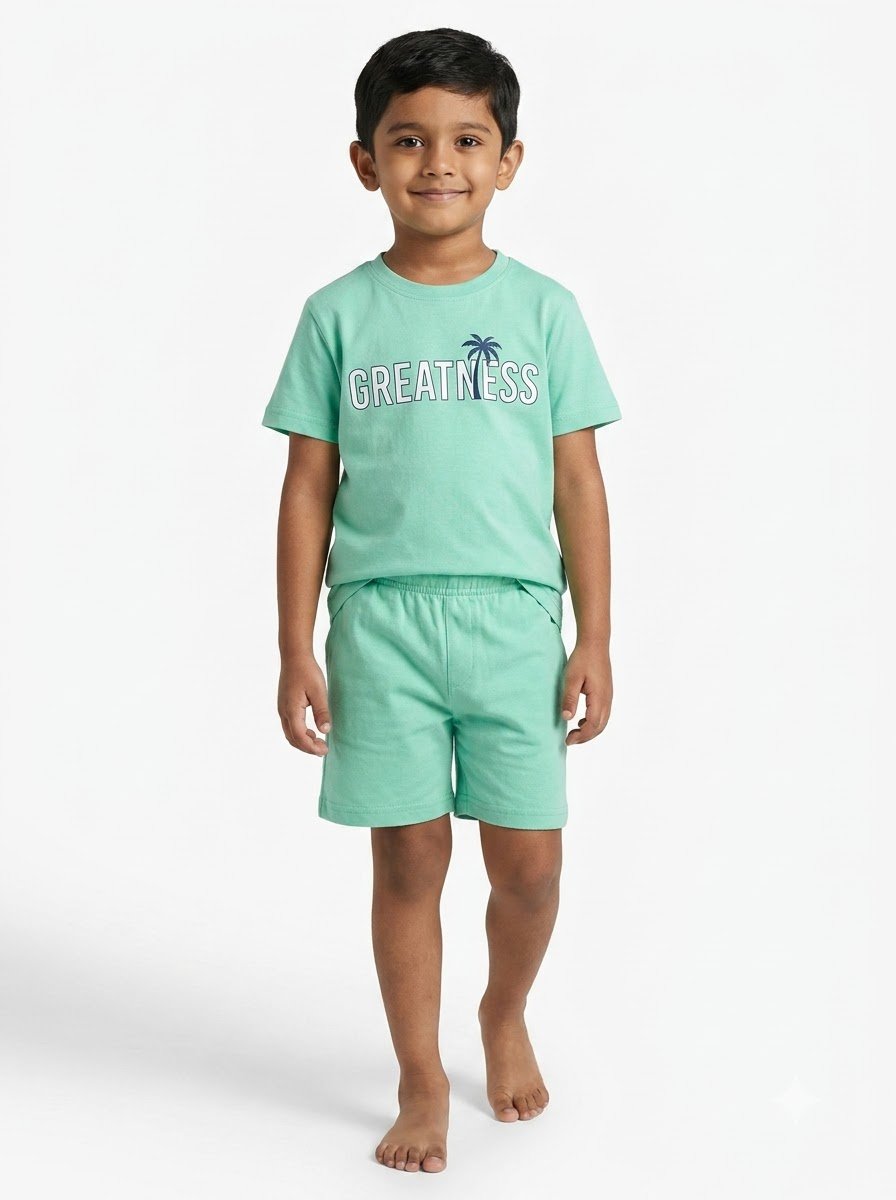 Boy_wearing_mint_green_outfit_202608052036