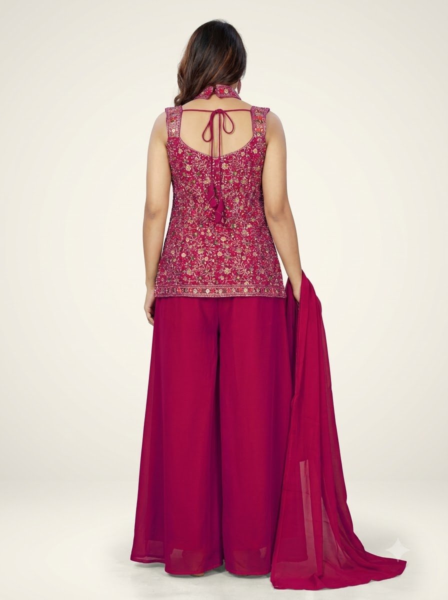 Woman_in_magenta_outfit_202608012213