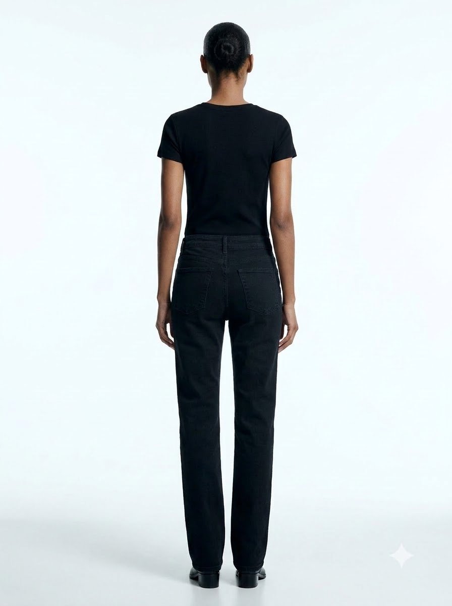 Female_fashion_model_back_pose_20260923223136